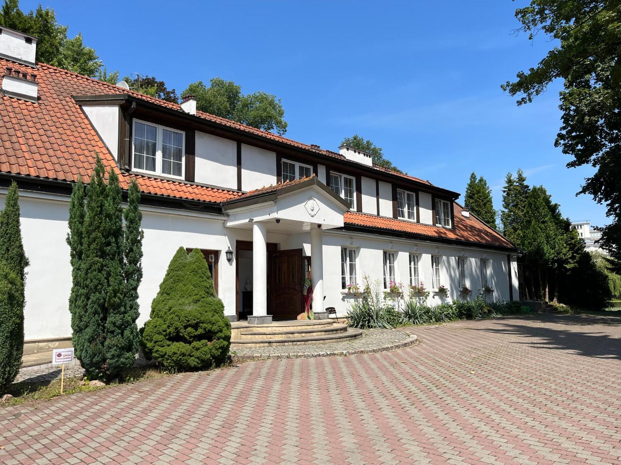 وارسو Dedek Park - Historyczny Dworek W Pieknym Parku Skaryszewskim Obok Stadionu Narodowego المظهر الخارجي الصورة